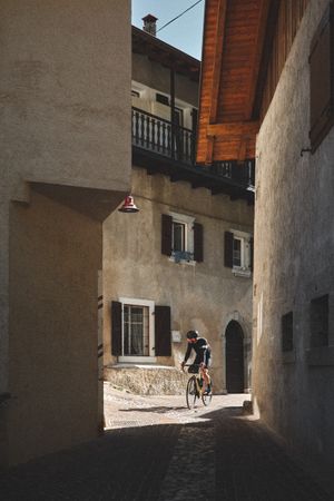 Italian alley, part 2